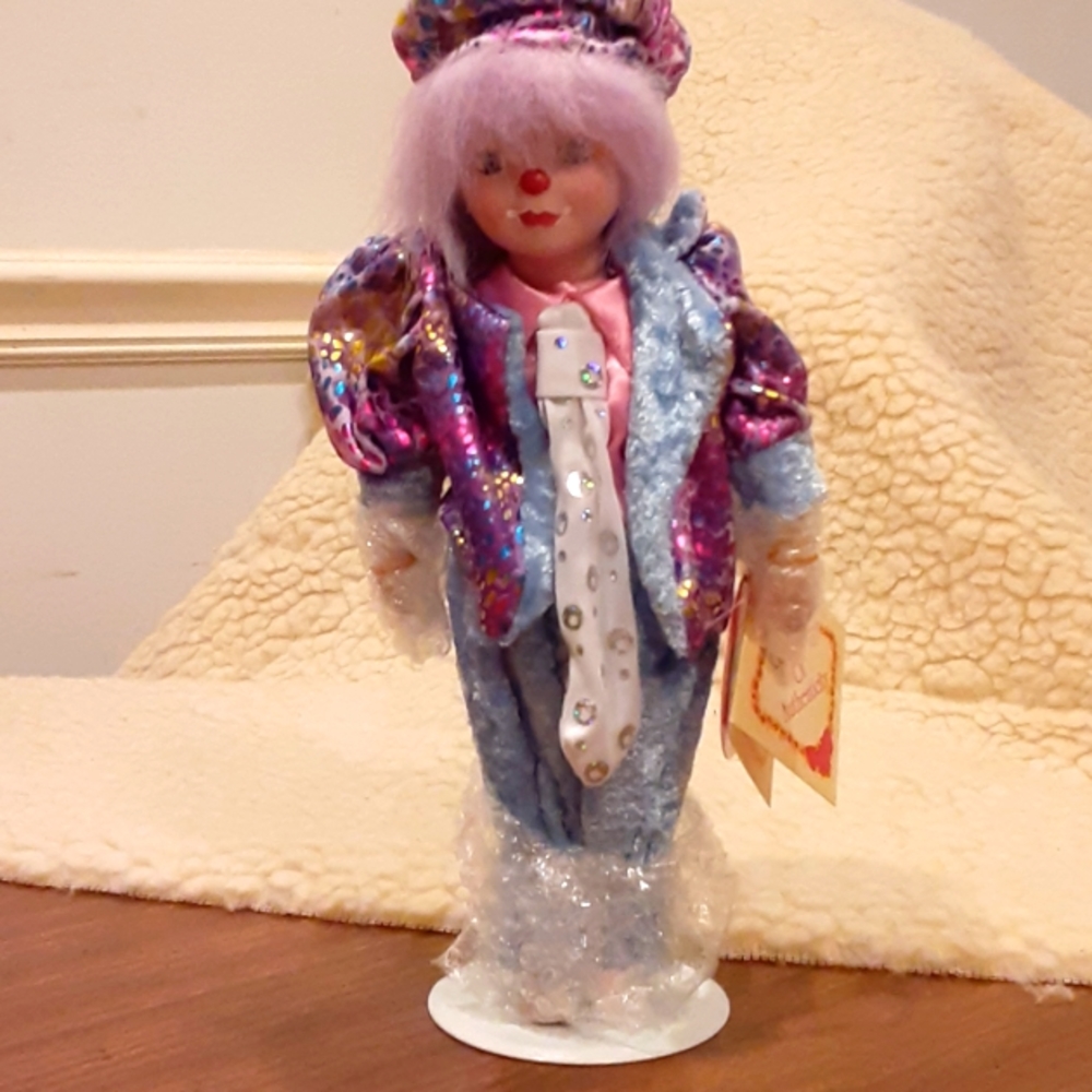 9" collectors choice porcelain face clown figurine